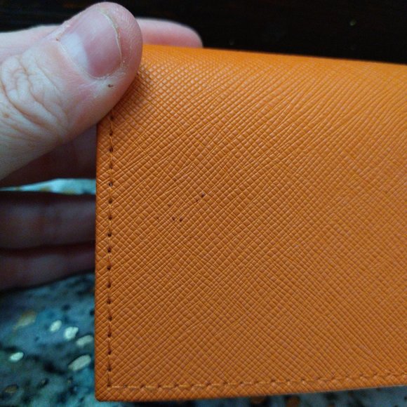 Tory Burch Sunglass Holder - Picture 8 of 8